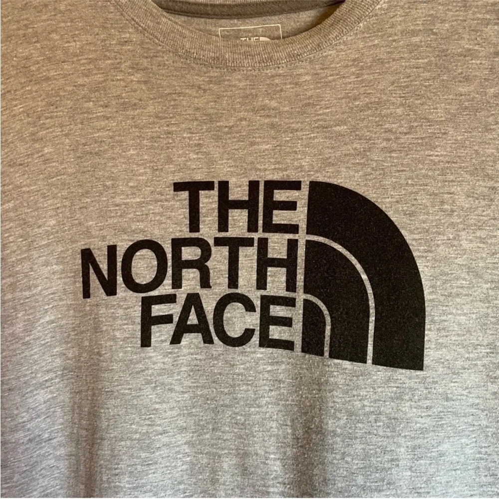 Men’s The North Face Short Sleeve T Shirt Small